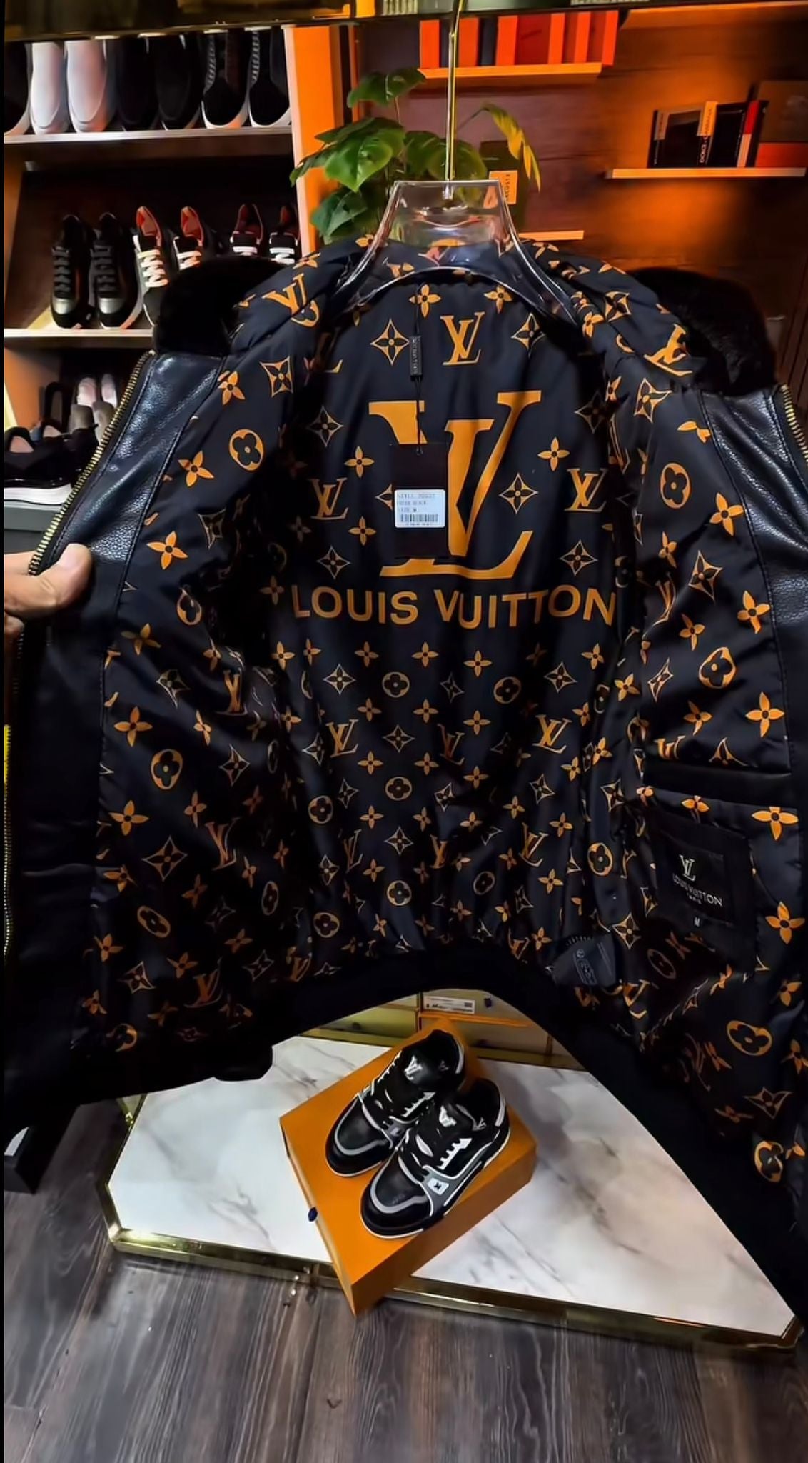 L.V Jacket - Collection Jacket 2025